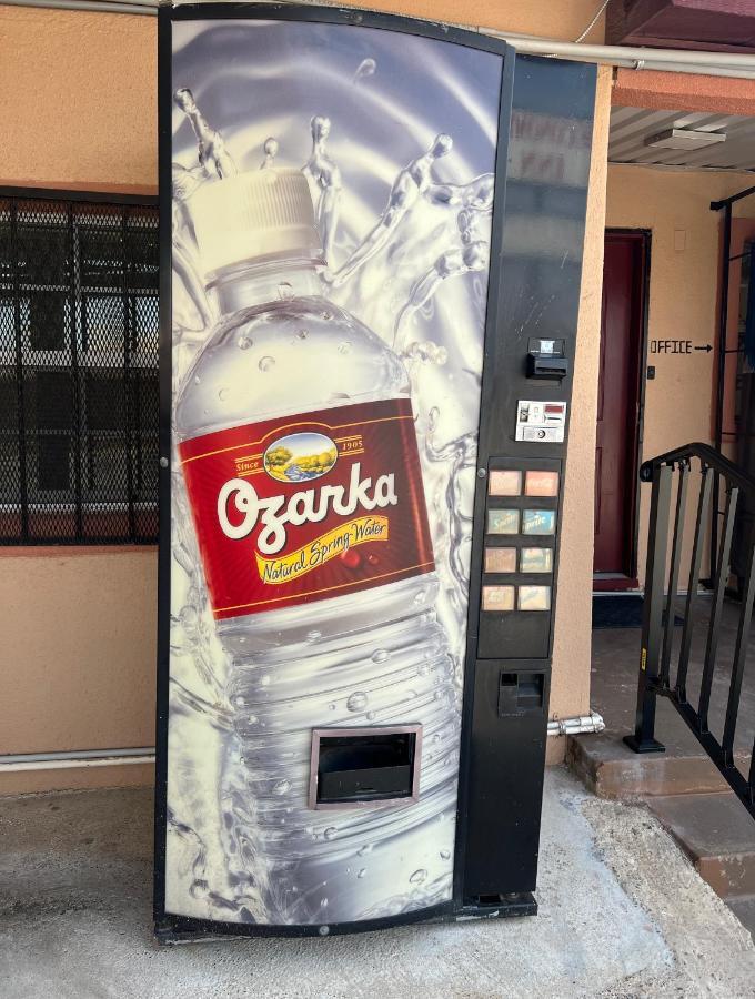 Economy Inn Одеса Екстер'єр фото